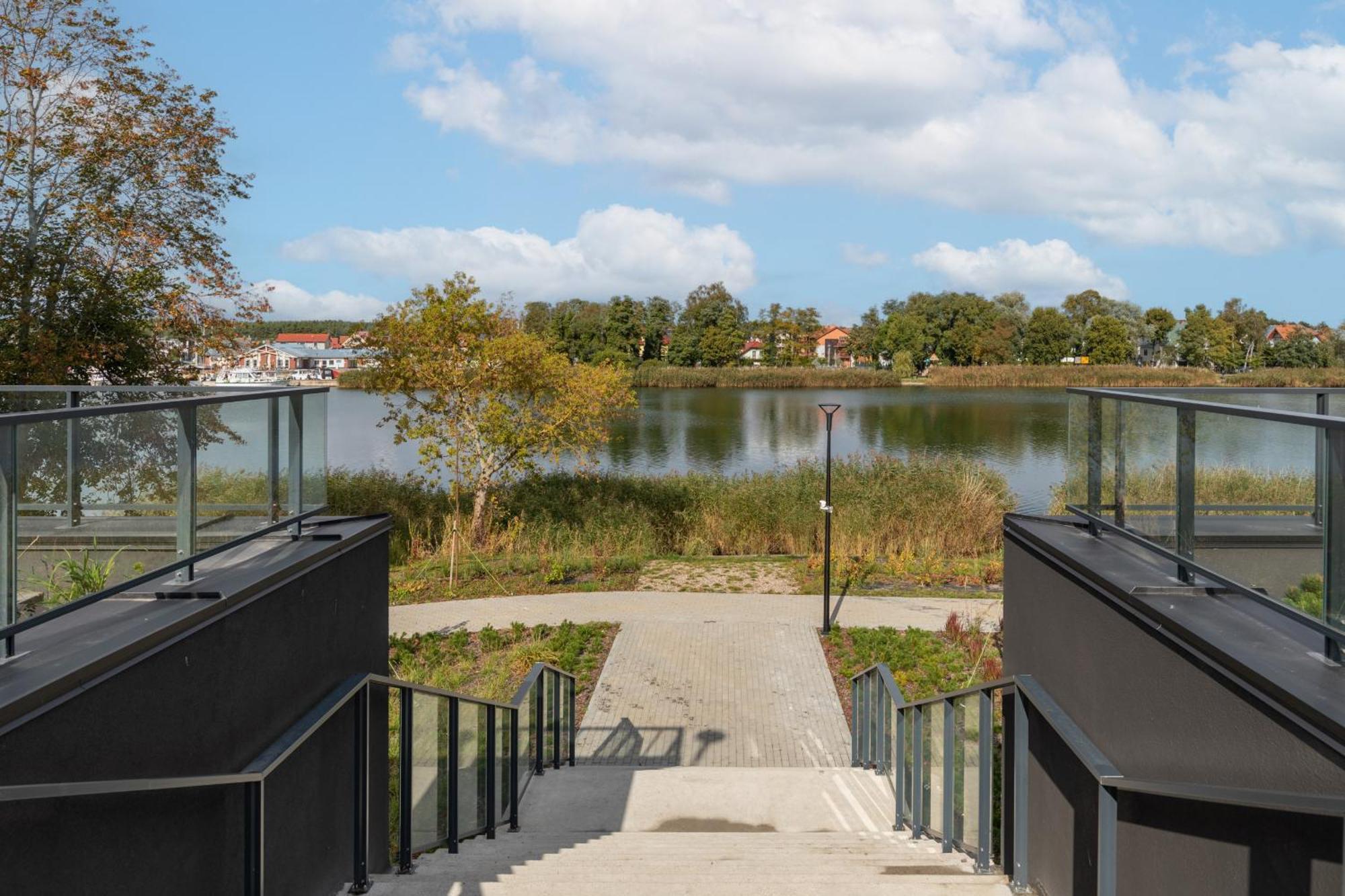 Dziwnow Luxurious Apartment No1 By The River By Renters Prestige Exterior photo