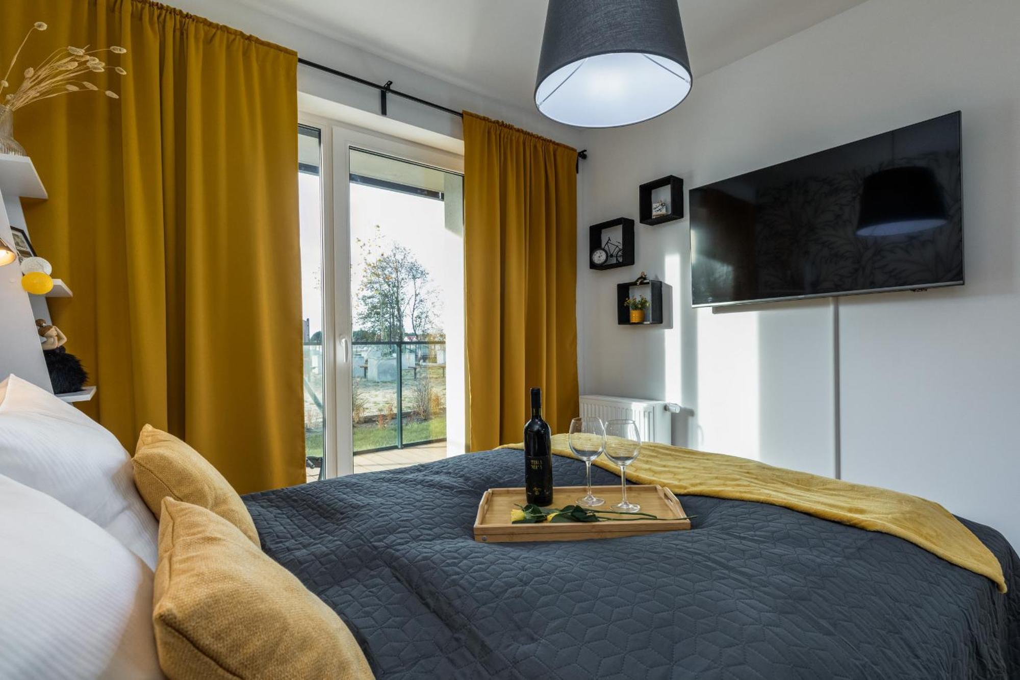 Dziwnow Luxurious Apartment No1 By The River By Renters Prestige Exterior photo